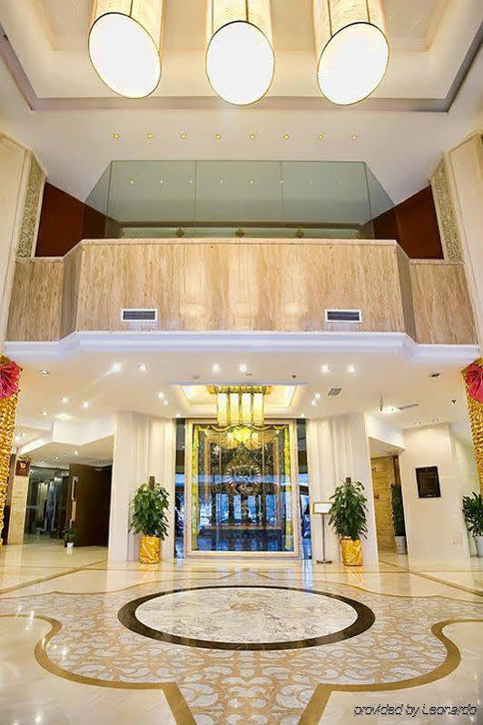Minshan Lhasa Grand Hotel 청두 내부 사진